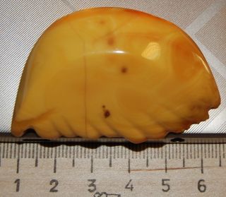 Natural Baltic Amber.  Vintage Brooch.  Egg Yolk/butterscotch Color.  12 G (a495)