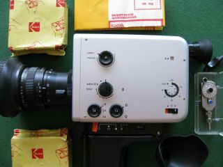 Braun Nizo 561 Macro with Variogon 7 - 56mm f1.  8 set with Kodak film & self timer 2