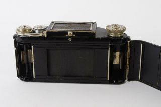 Exakta VP Model B camera with Carl Zeiss Jena Tessar 7.  5cm 1:2.  8 lens 5