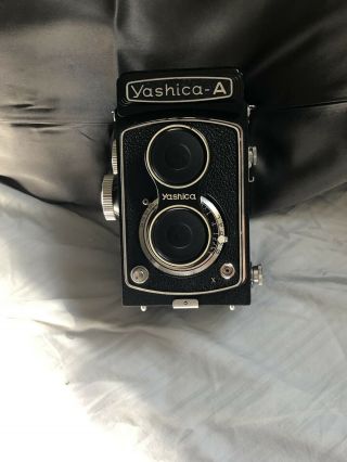 Yashica A Tlr Twin Lens Reflex 6x6 Medium Format Camera