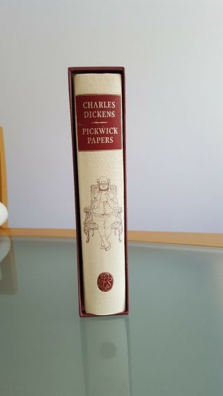 Folio Society Hardback Charles Dickens - Pickwick Papers With Slip Case.