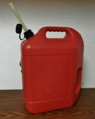Vintage Blitz 6 Gal.  16 Oz.  Vented Gas Can/with Flex Pour Spout - No.  11841 -