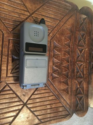 Vintage Motorola Digital Personal Communicator Flip Cell Phone Model 34017NARSA 2