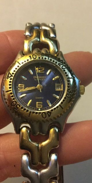 Vintage GRUEN EMBASSY Men ' s Explorer Diver Sports Quartz Wrist Watch Date 2