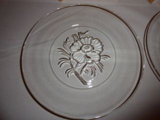 4 8 3/8 " Vintage Clear Glass Dessert Plates With A Molded Flower In The Center