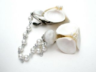 Hand Made Sea Shell Sweater Clip Guard with Pearl Chain Silver Tone Vintage NIB 5