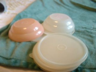 2 Vintage Pastel Tupperware Cereal Bowls With Lids,  & 4 Extra Lids