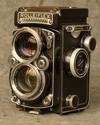 Rollei Rolleiflex 2.  8e Tlr Camera With Zeiss Planar Lens/ Cla By Harry Fleenor