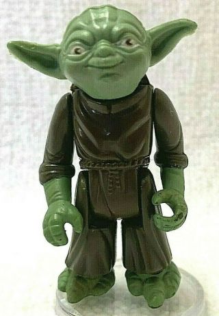 Star Wars Vintage Yoda Action Figure (No Snake).  Near 2