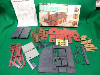 Vintage Life - Like Buildems Ho Scale,  Die Craft Manufacturing Co