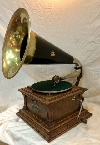 1907 Victor Iii Phonograph,  W/brass Horn &