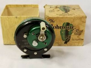 Vintage Johnson Model 80 Fishing Reel W/box