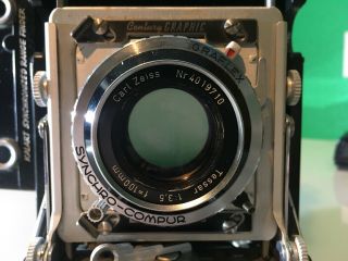GRAFLEX Century Graphic with 100mm f3.  5 Carl Zeiss Lens,  Singer Roll Film Holder 4