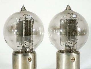 MATCHED PAIR - WESTERN ELECTRIC 4101 - D / 101 - D METAL BASE British audio TUBES 4