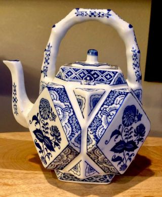 Vintage Bombay Colbalt Blue And White Design Porcelain Decorative Teapot