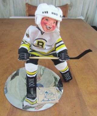 Boston Bruins Hockey Player Annalee Mobilitee 10 " Doll 1995