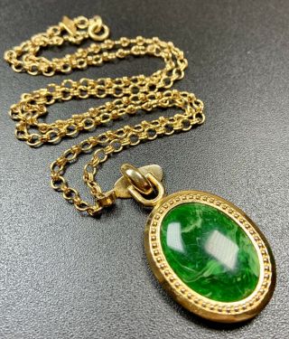 Signed Sarah Coventry Vintage Necklace 21” Gold Tone Chain Green Art Glass