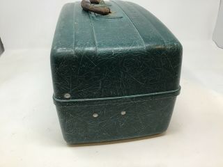 VINTAGE UNION STEEL CHEST CORP.  TOOL / TACKLE BOX - GREEN 4