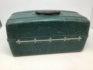 VINTAGE UNION STEEL CHEST CORP.  TOOL / TACKLE BOX - GREEN 5