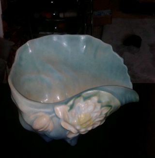 Vintage Roseville Pottery Water Lily Pattern Conch Shell Vase 445