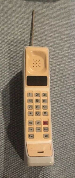 Antique Brick Motorola Cell Phone Model F09LFD8458BG W/Leather Case Bell South 3