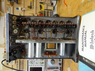 McIntosh MC240 Stereo Power Amplifier 8