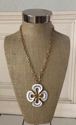 Vintage Mcm Trifari Necklace Bold Pendant White & Gold