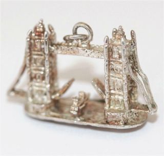 Tower Bridge England Sterling Silver Vintage Bracelet Charm By E.  D London 6.  4g