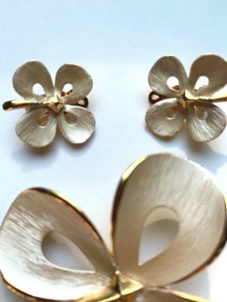 Vintage PARK LANE earring & brooch set 4 - leaf clover peach enamel gold tone 2
