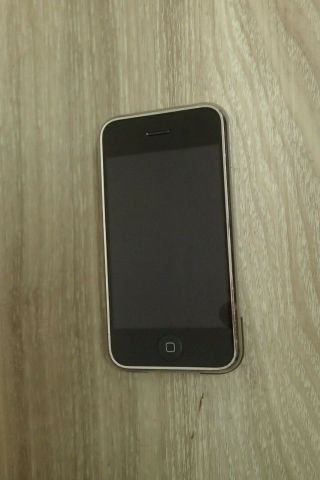 Apple - Iphone 1203 - 8gb - 1st Generation - Parts Only