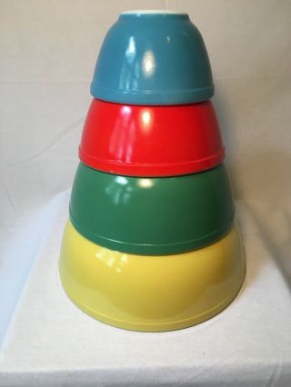 Complete Set Of 4 Vintage Pyrex Glass Primary Colors Mixing Bowls