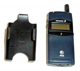 ERICSSON LX 588 Vintage CELLULAR FLIP PHONE Mobile Telephone w/ BELT CLIP LX588 4