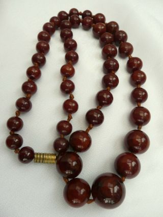 Vintage Cherry Amber Bakelite Marbled Bead Necklace 47g