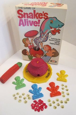 Vintage 1966/67 2326 - 7 “SNAKE ' S ALIVE” game by Ideal Toy,  USA 8