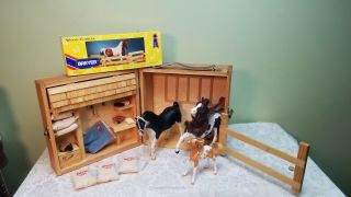 Vintage Breyer Horse Wood Folding Stable W/horses Accessories