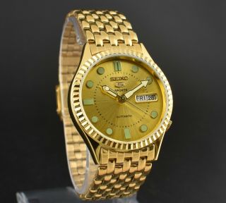 VINTAGE SEIKO 5 AUTOMATIC 17 JEWEL GOLD PLATED CASE DAY DATE MEN ' S WRIST WATCH 2