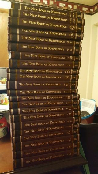 Scholastic The Book Of Knowledge 2008 Encyclopedia,  20 Vol. ,  2 Year Books