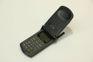 Vintage Motorola StarTac 3000 Series Flip Phone with 2 Batteries,  Charger 3