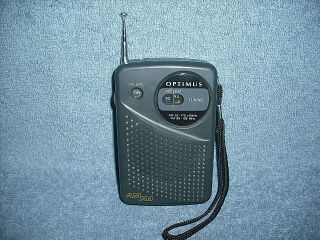 Vintage Optimus Radio Shack 12 - 794 Am Fm Pocket Portable Radio W/ Carrying Strap
