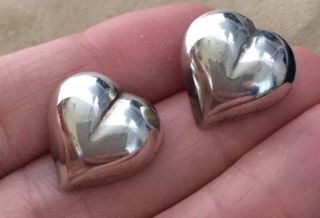 Vintage Jewellery Gorgeous Sterling Silver Puffy Heart Earrings For Pierced Ears