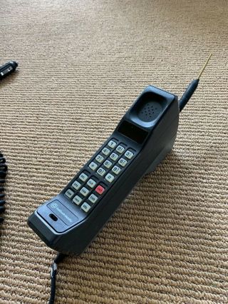 Vintage 80s Motorola Dynatac 8000 Brick Cell Phone & Car Plug
