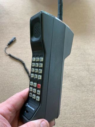 Vintage 80s Motorola Dynatac 8000 Brick Cell Phone & Car Plug 2