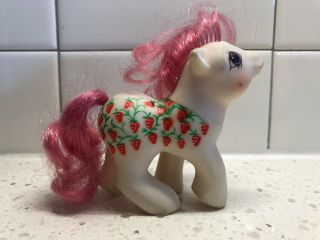 Vintage My Little Pony Baby Sugarberry Mini Pony Hasbro 1987