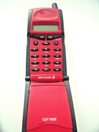 Vintage Sony Ericsson GF768 - RED Cellular Phone 4