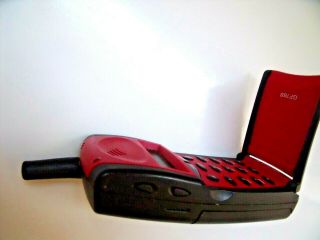 Vintage Sony Ericsson GF768 - RED Cellular Phone 8
