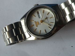 A Vintage Ladies Stainless Steel Cased Seiko 5 Automatic Watch