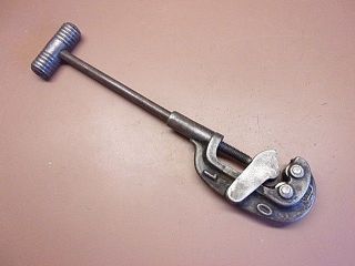 Vintage Long Pipe Cutter Stamped 01 Older Style 1 1/2 " Capacity