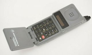 Vintage Motorola Digital Personal Communicator Flip Phone F09hld8416ag