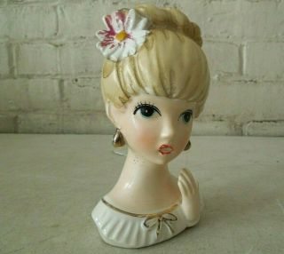 Vintage 5 1/2 " Tall Headvase Blond Lady W/ Flower In Her Hair Unmarked
