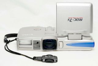 Ricoh Rdc - 7s Vintage Digital Camera (2001) W/32mb Smartmedia